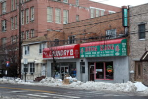 Hong Kong - 62-97 Forest Ave, Ridgewood, NY 11385